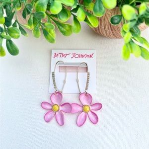 🔥Closet Clearout!🔥 Betsey Johnson Pink Rhinestone Daisy Drop Earrings